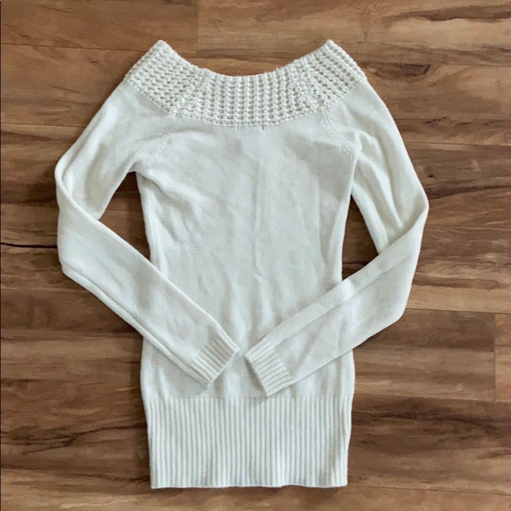 Wet Seal white/Ivory cozy woman’s sweater - Picture 4 of 8